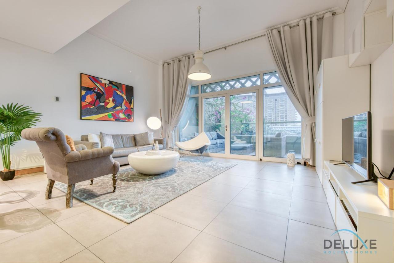 Lively 1 Bedroom At Al Nabat Shoreline 8 Palm Jumeirah By Deluxe Holiday Homes Dubai Exterior photo