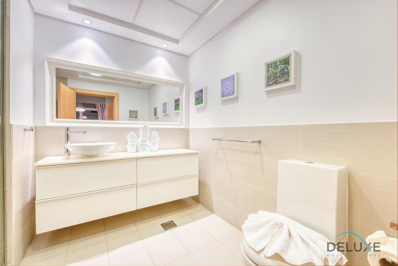 Lively 1 Bedroom At Al Nabat Shoreline 8 Palm Jumeirah By Deluxe Holiday Homes Dubai Exterior photo