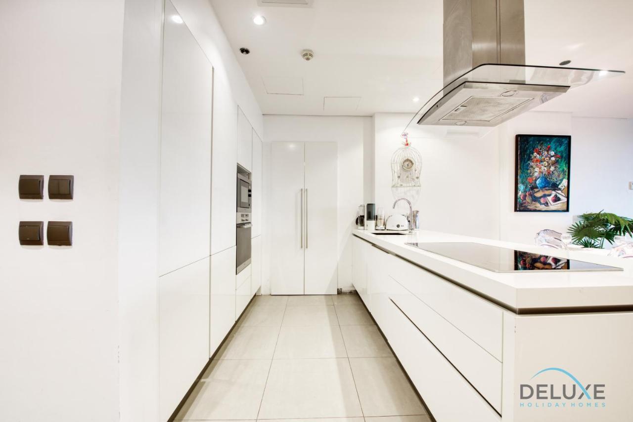 Lively 1 Bedroom At Al Nabat Shoreline 8 Palm Jumeirah By Deluxe Holiday Homes Dubai Exterior photo