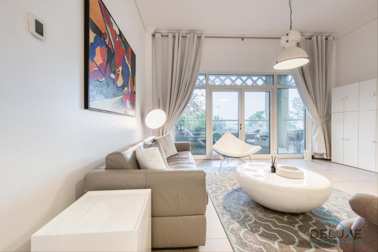 Lively 1 Bedroom At Al Nabat Shoreline 8 Palm Jumeirah By Deluxe Holiday Homes Dubai Exterior photo