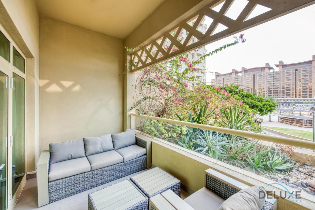 Lively 1 Bedroom At Al Nabat Shoreline 8 Palm Jumeirah By Deluxe Holiday Homes Dubai Exterior photo