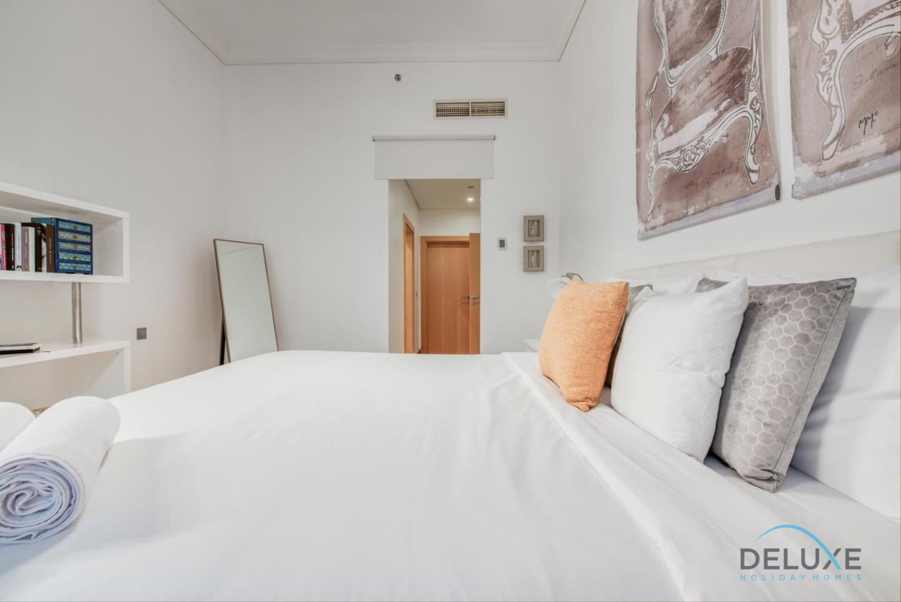 Lively 1 Bedroom At Al Nabat Shoreline 8 Palm Jumeirah By Deluxe Holiday Homes Dubai Exterior photo